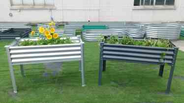 Galvanized Steel Garden Beds.jpg